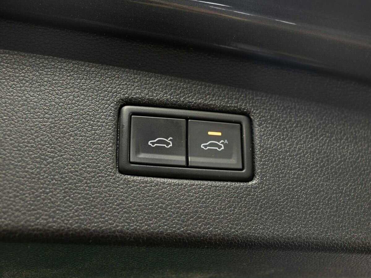 Купить Volkswagen Tiguan с пробегом. Фото: #22
