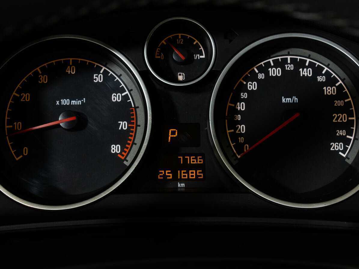 Купить Opel Astra с пробегом. Фото: #13