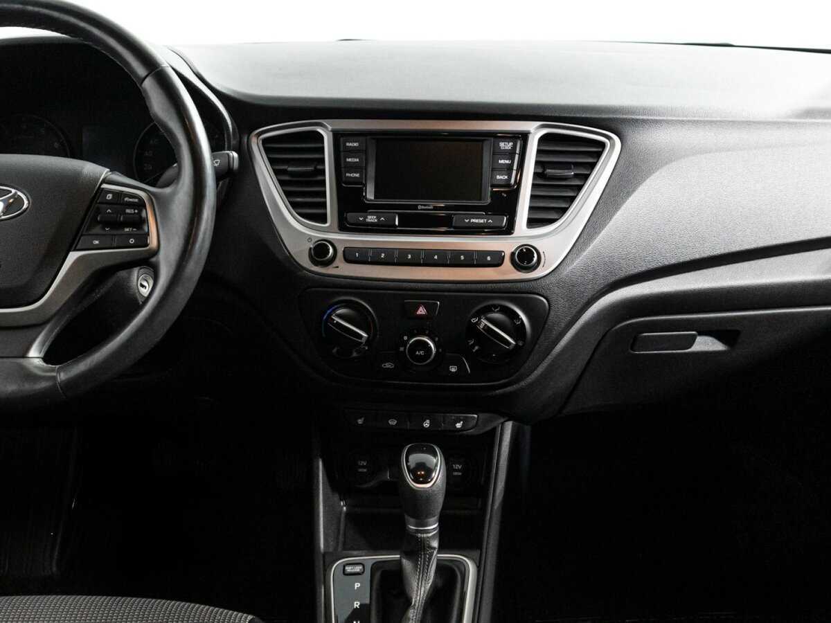 Купить Hyundai Solaris с пробегом. Фото: #13