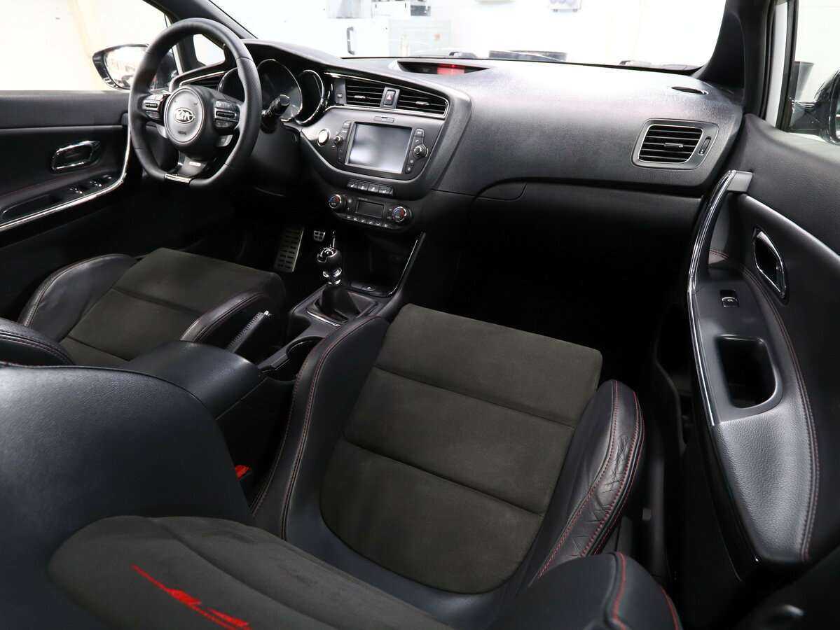Купить Kia Ceed GT с пробегом. Фото: #16