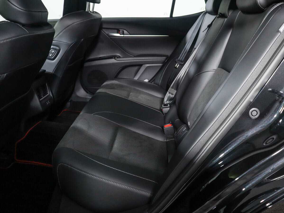 Купить Toyota Camry с пробегом. Фото: #8