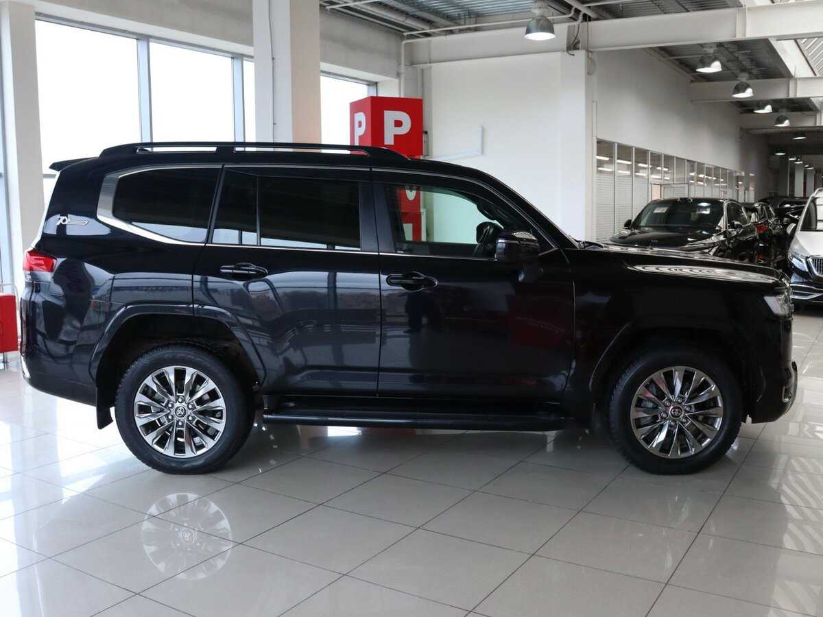 Купить Toyota Land Cruiser с пробегом. Фото: #3