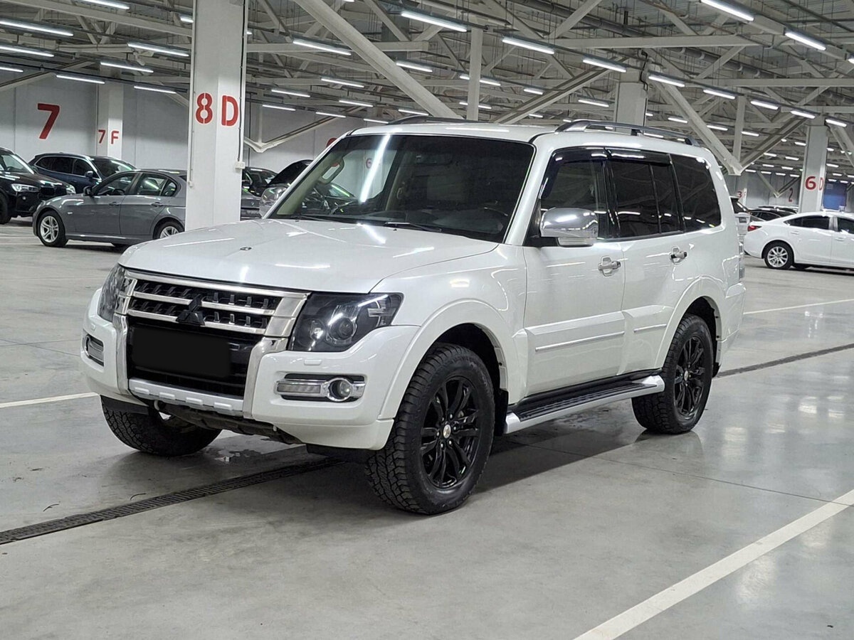 Купить Mitsubishi Pajero с пробегом. Фото: #0