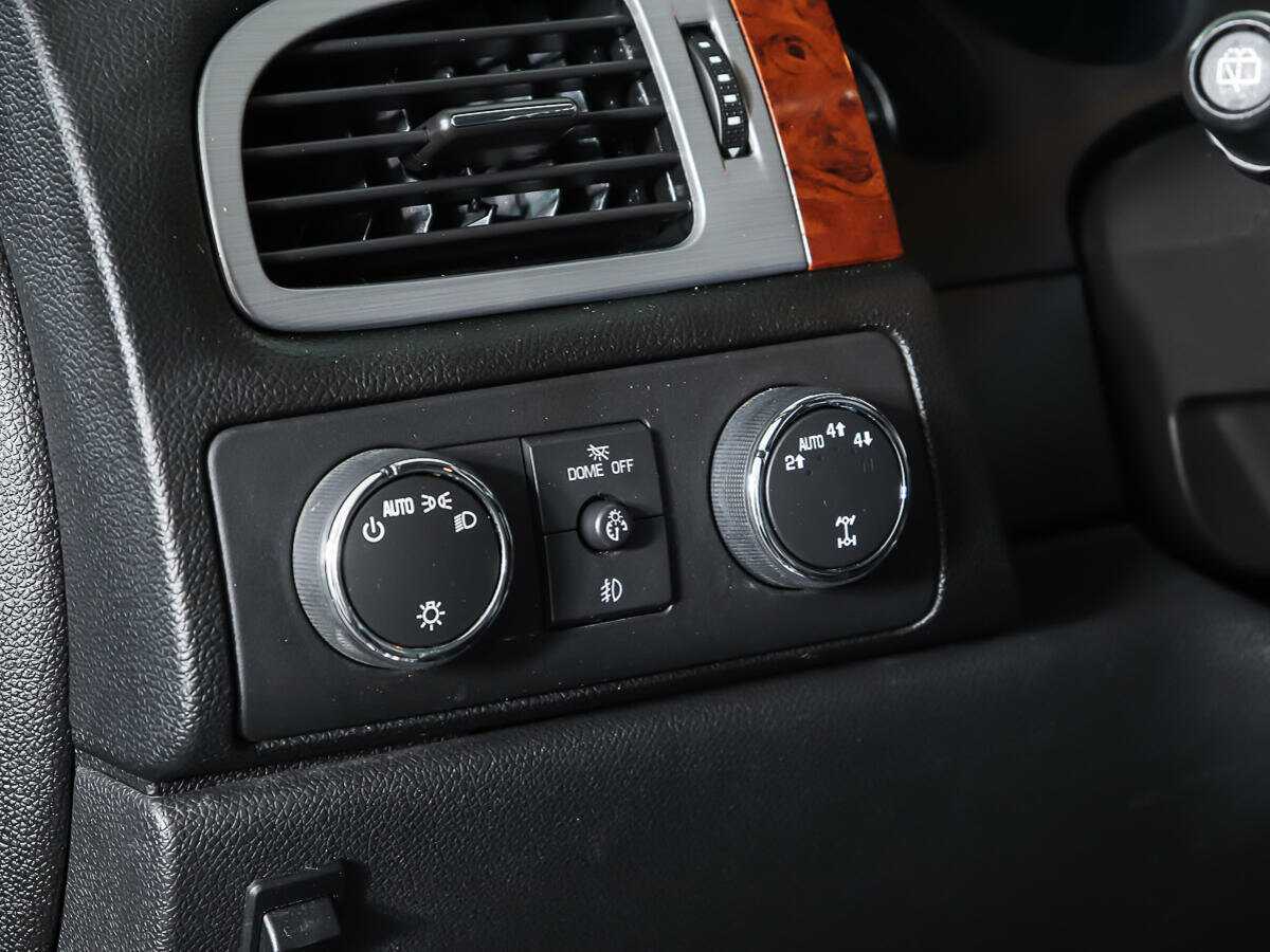 Купить Chevrolet Tahoe с пробегом. Фото: #20