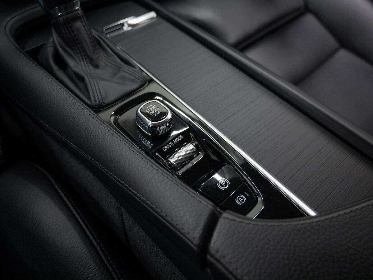 Купить Volvo XC90 с пробегом. Фото: #21
