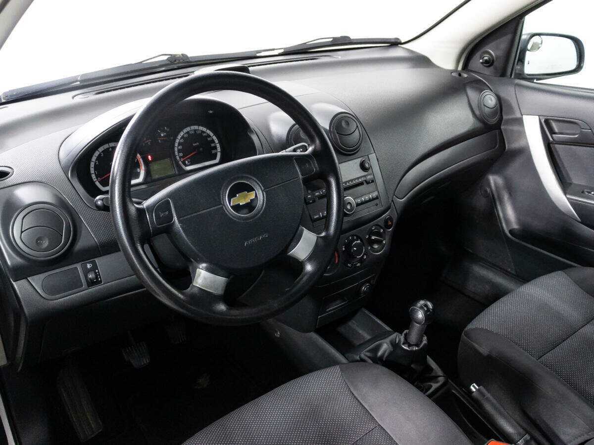 Купить Chevrolet Aveo с пробегом. Фото: #10