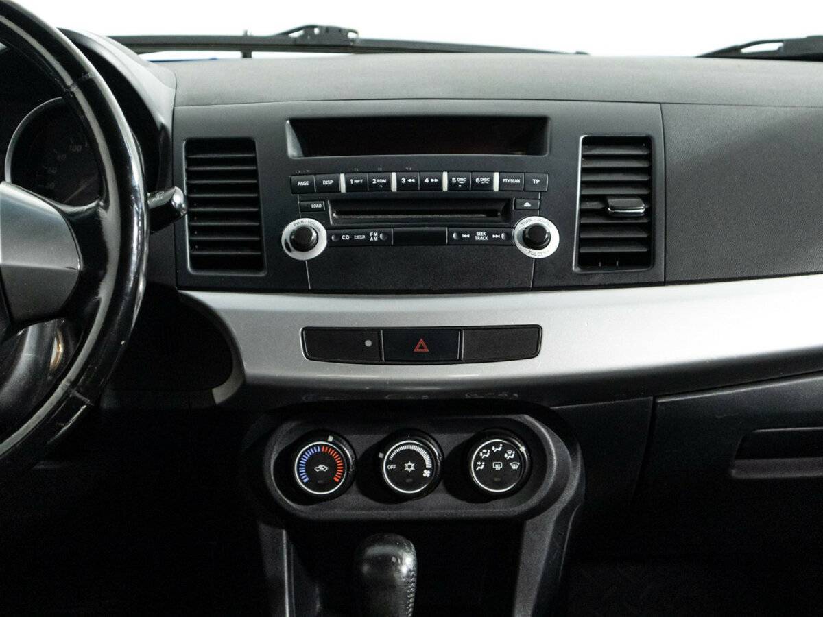 Купить Mitsubishi Lancer с пробегом. Фото: #13