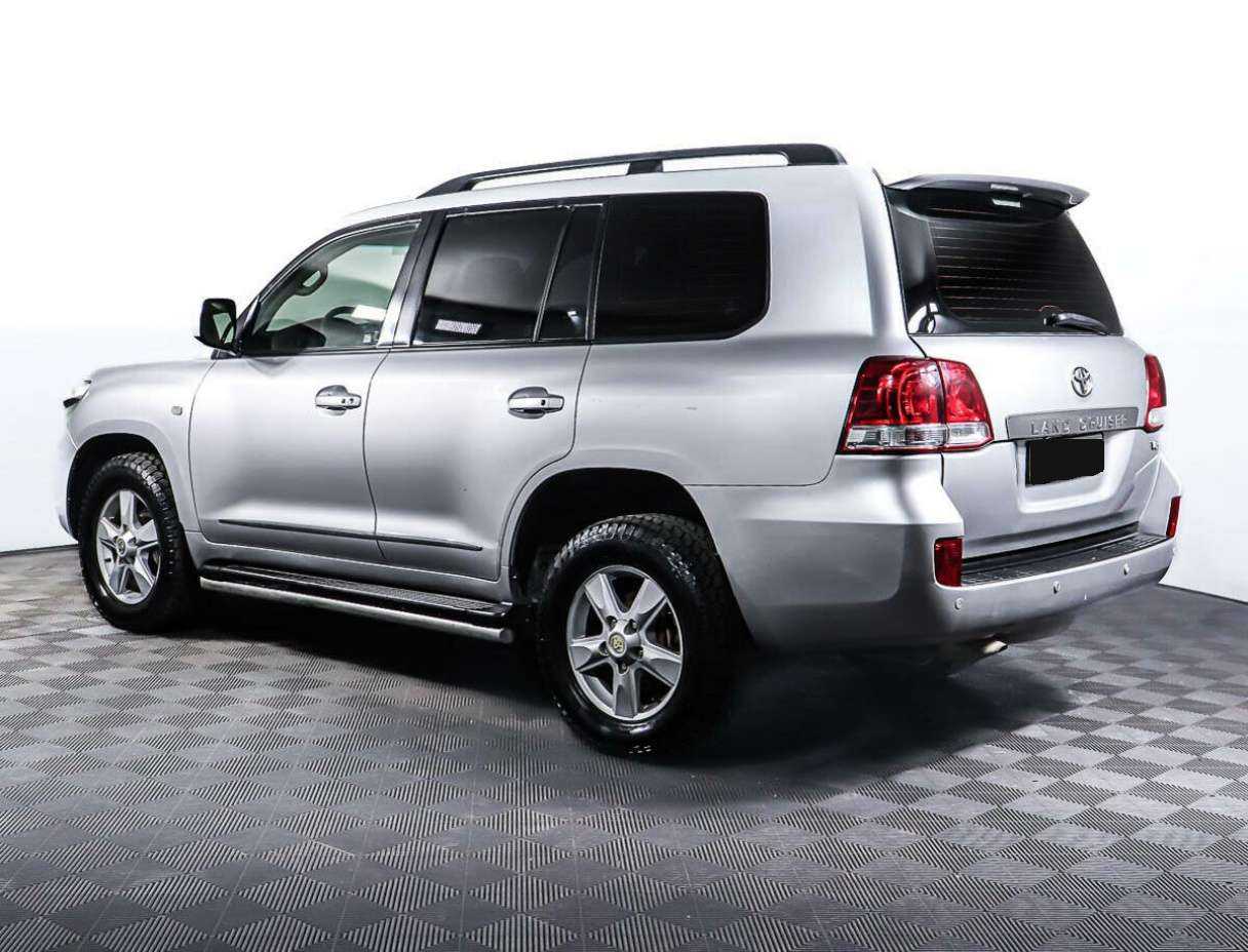 Купить Toyota Land Cruiser с пробегом. Фото: #6