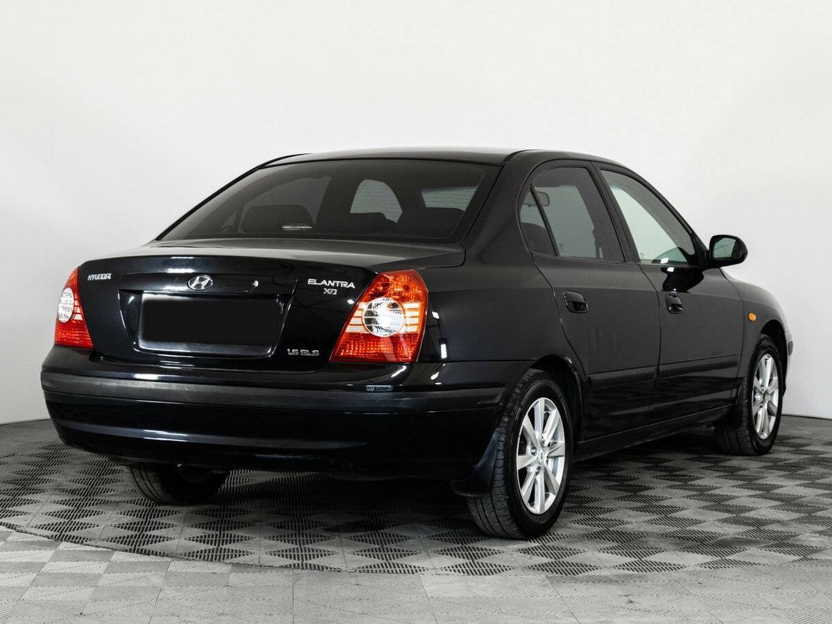 Купить Hyundai Elantra с пробегом. Фото: #4