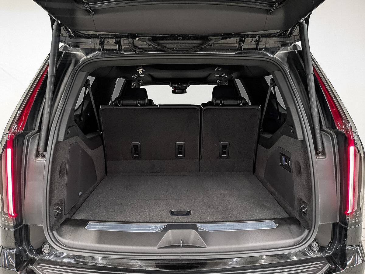 Купить Cadillac Escalade с пробегом. Фото: #7