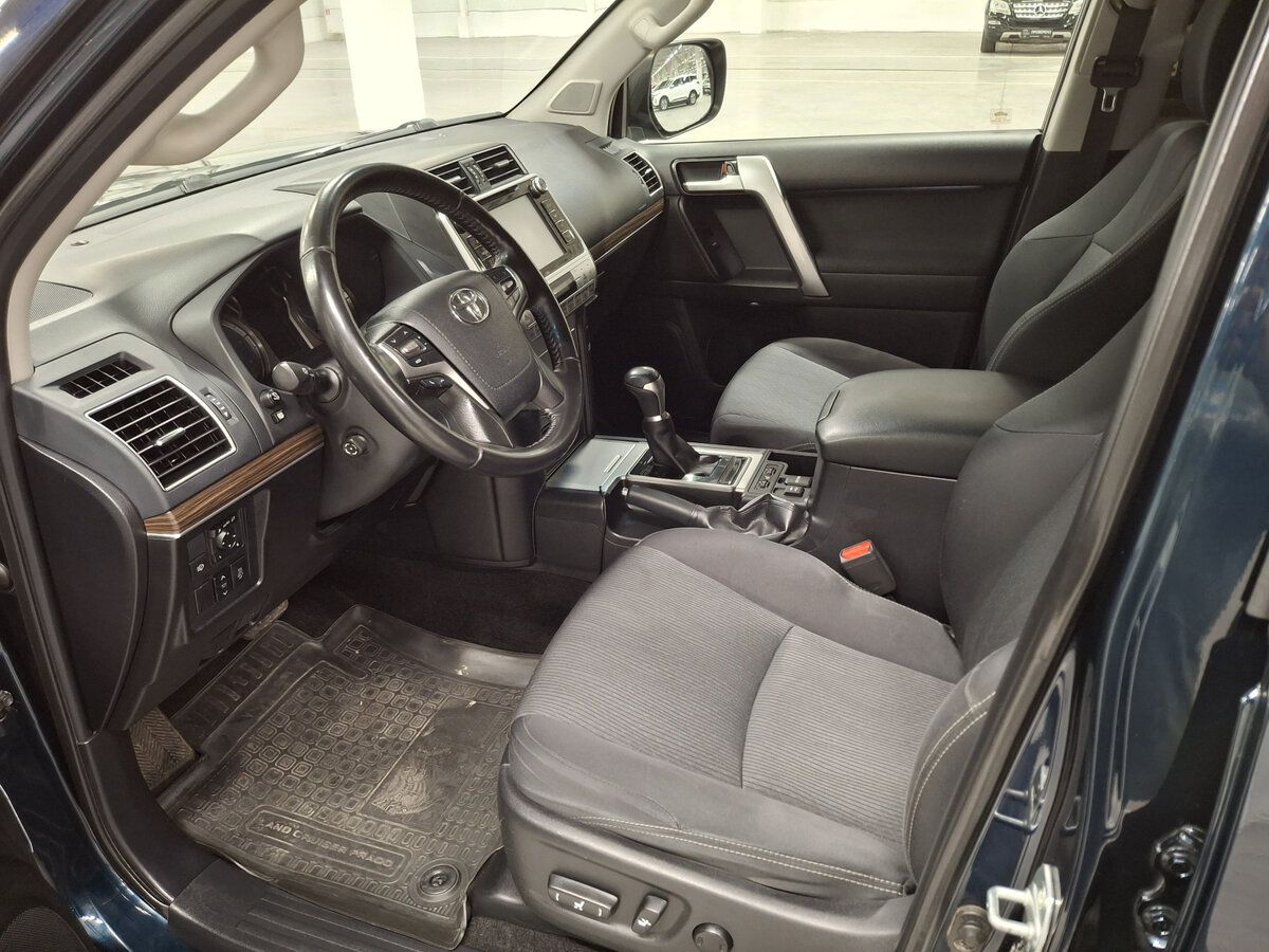 Купить Toyota Land Cruiser Prado с пробегом. Фото: #15