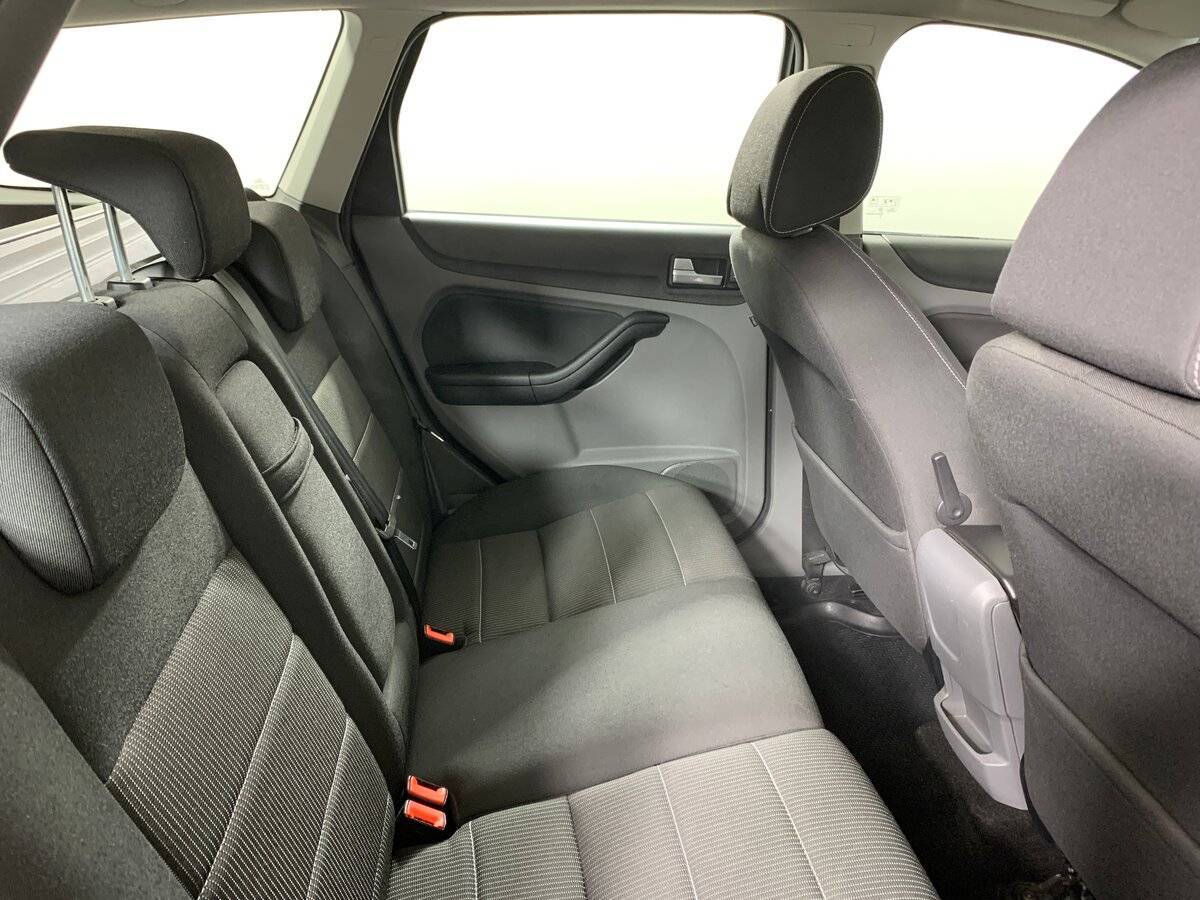 Купить Ford Focus с пробегом. Фото: #16