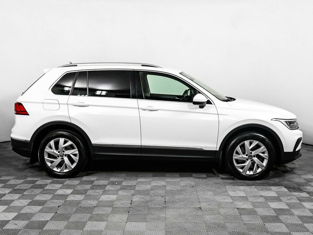 Купить Volkswagen Tiguan с пробегом. Фото: #3
