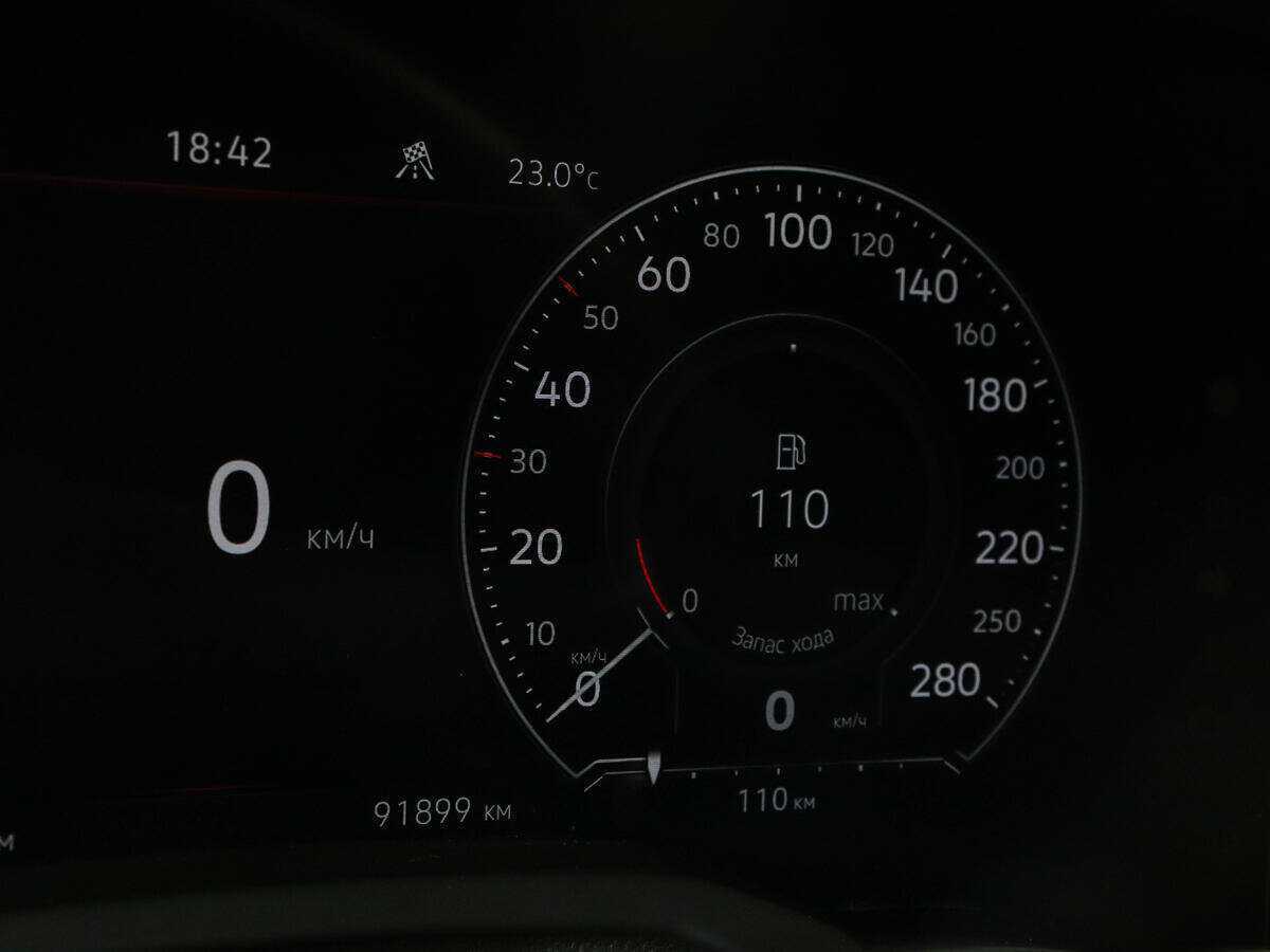 Купить Volkswagen Touareg с пробегом. Фото: #8