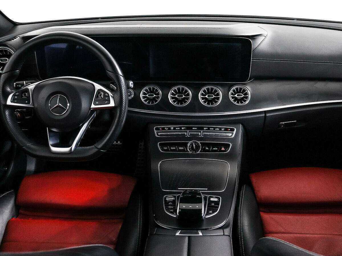 Купить Mercedes-Benz E-Класс с пробегом. Фото: #11
