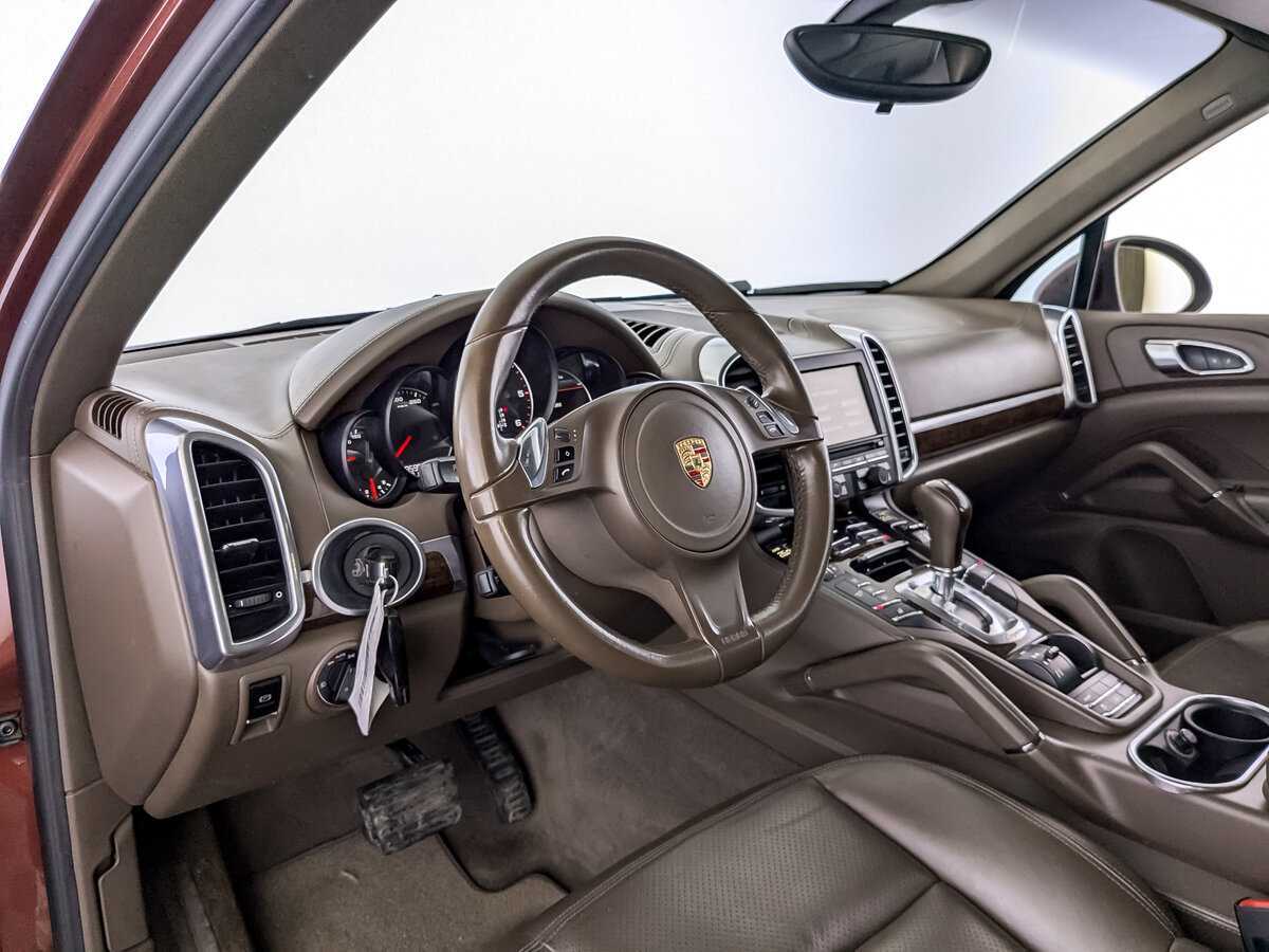 Купить Porsche Cayenne с пробегом. Фото: #15