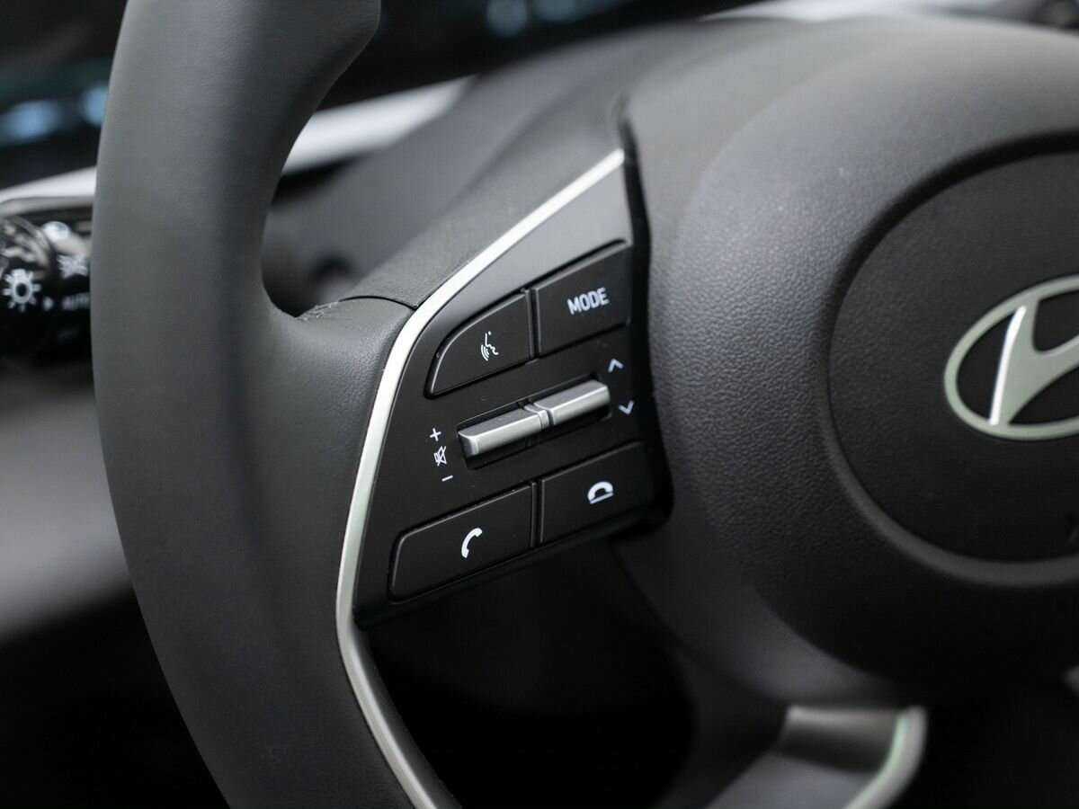 Купить Hyundai Elantra с пробегом. Фото: #18