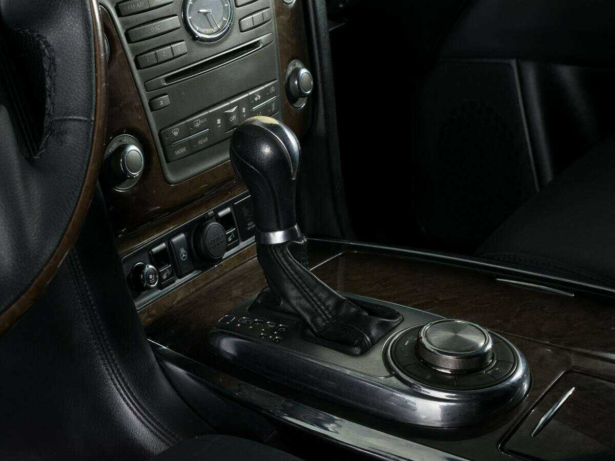 Купить Infiniti QX56 с пробегом. Фото: #18