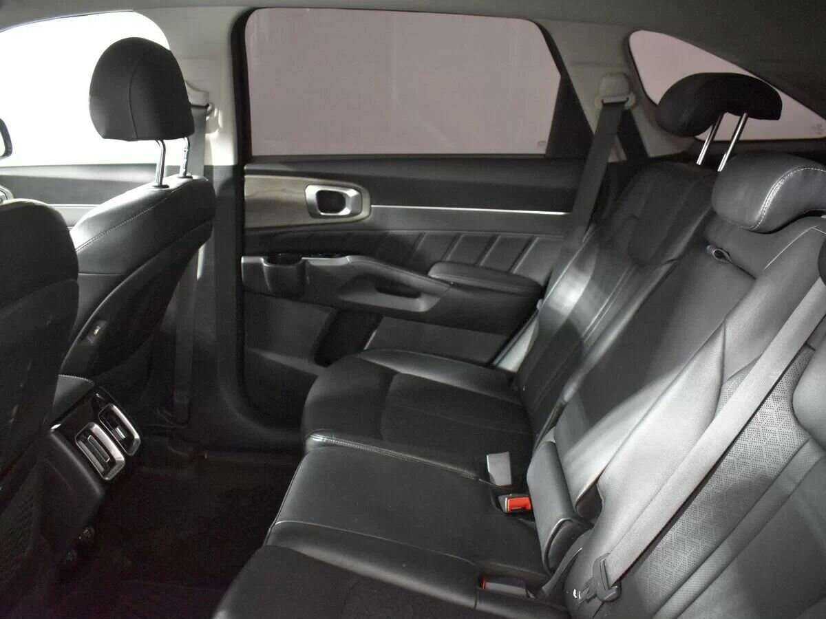 Купить Kia Sorento с пробегом. Фото: #8
