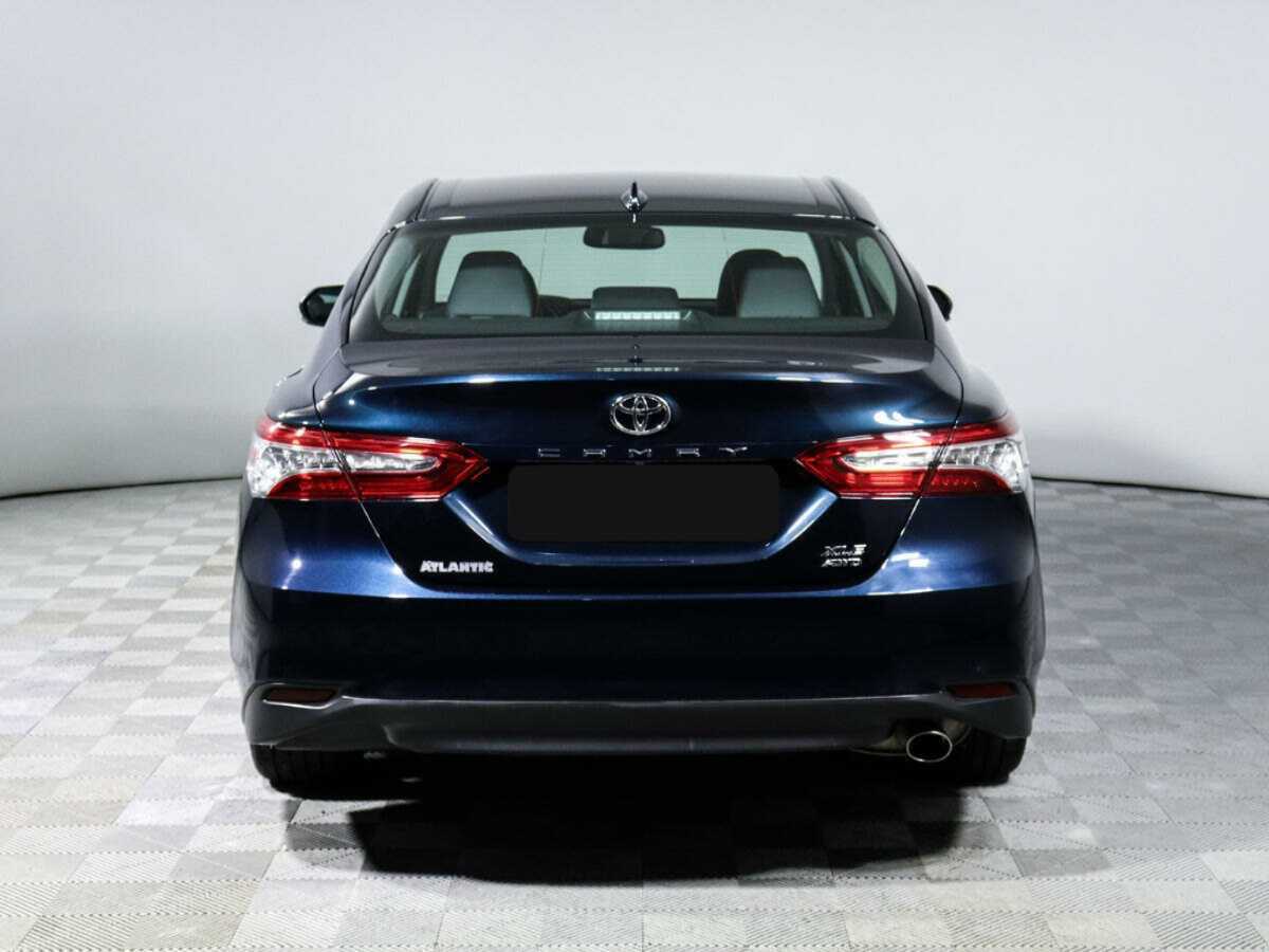 Купить Toyota Camry с пробегом. Фото: #4