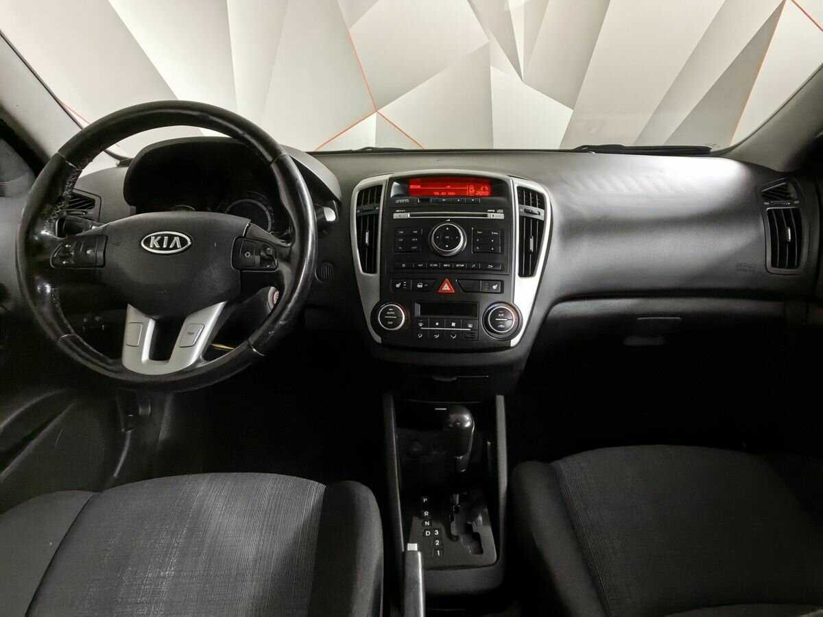 Купить Kia Ceed с пробегом. Фото: #9