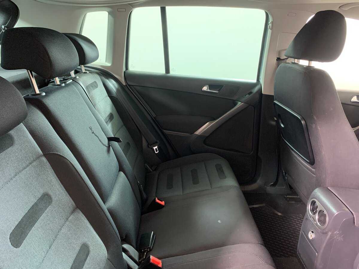 Купить Volkswagen Tiguan с пробегом. Фото: #17