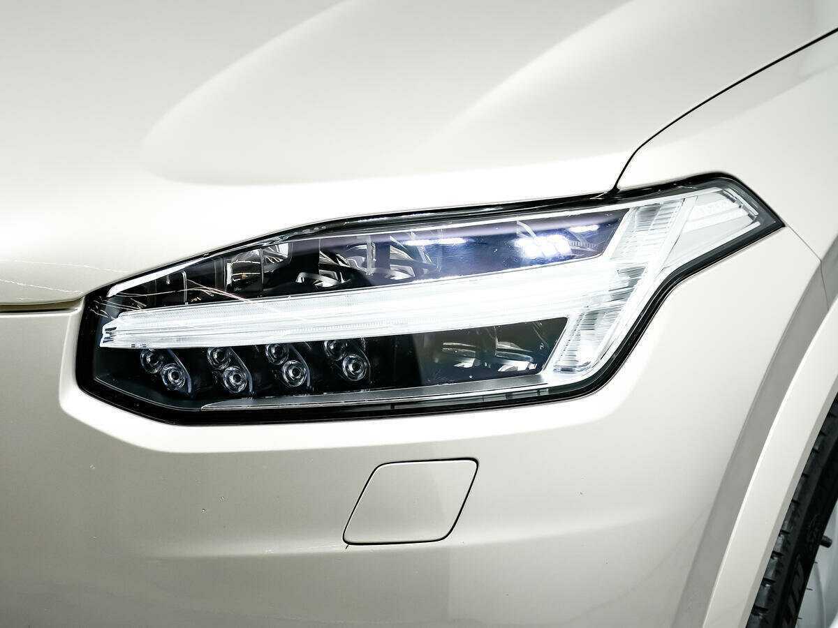 Купить Volvo XC90 с пробегом. Фото: #12