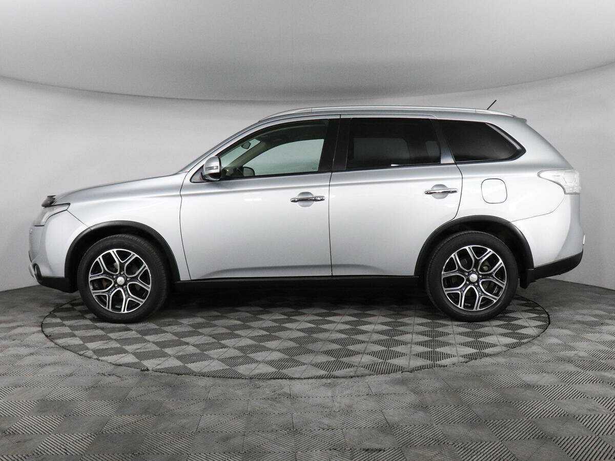 Купить Mitsubishi Outlander с пробегом. Фото: #7
