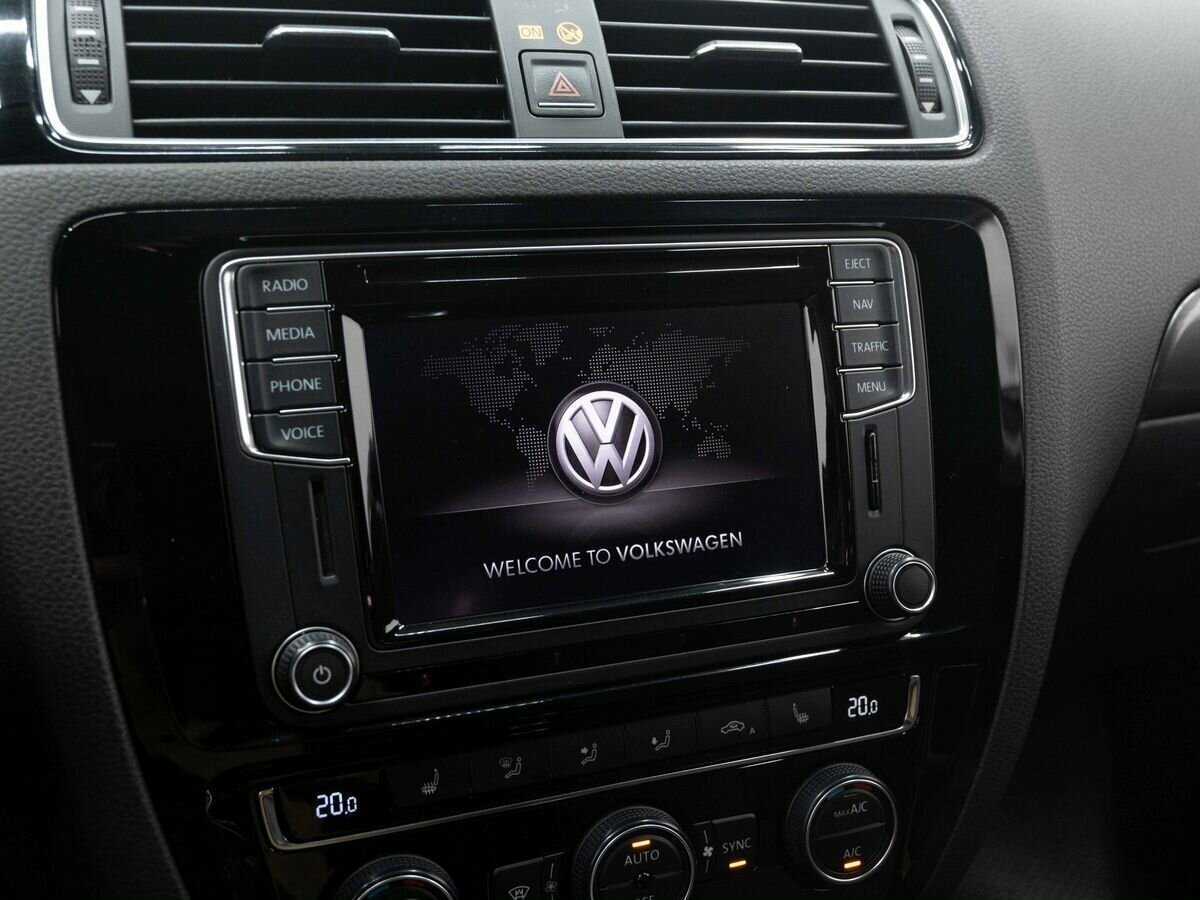 Купить Volkswagen Jetta с пробегом. Фото: #18