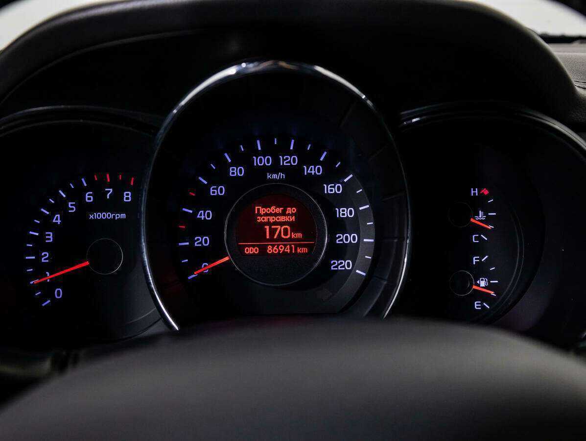 Купить Kia Rio с пробегом. Фото: #11
