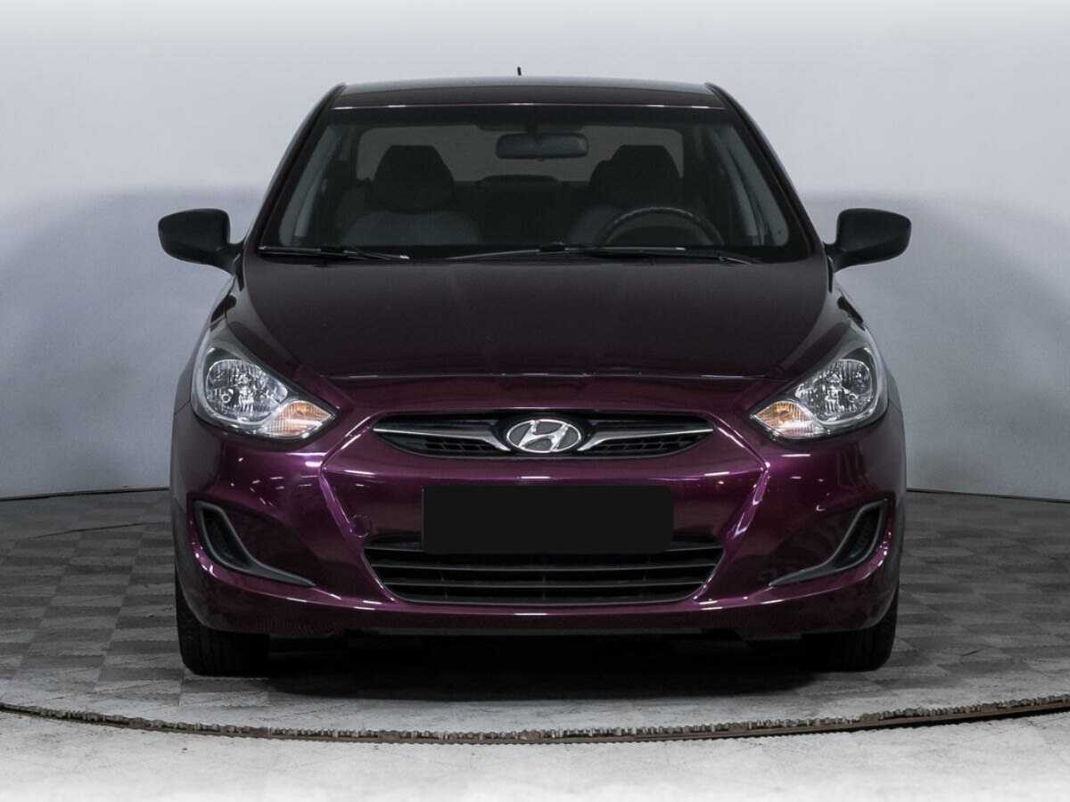 Купить Hyundai Solaris с пробегом. Фото: #1
