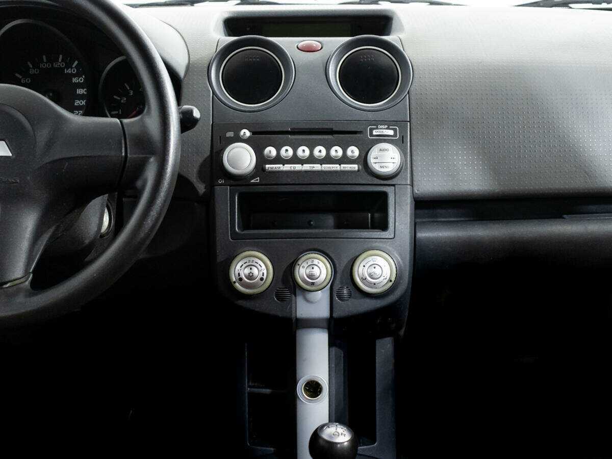 Купить Mitsubishi Colt с пробегом. Фото: #13