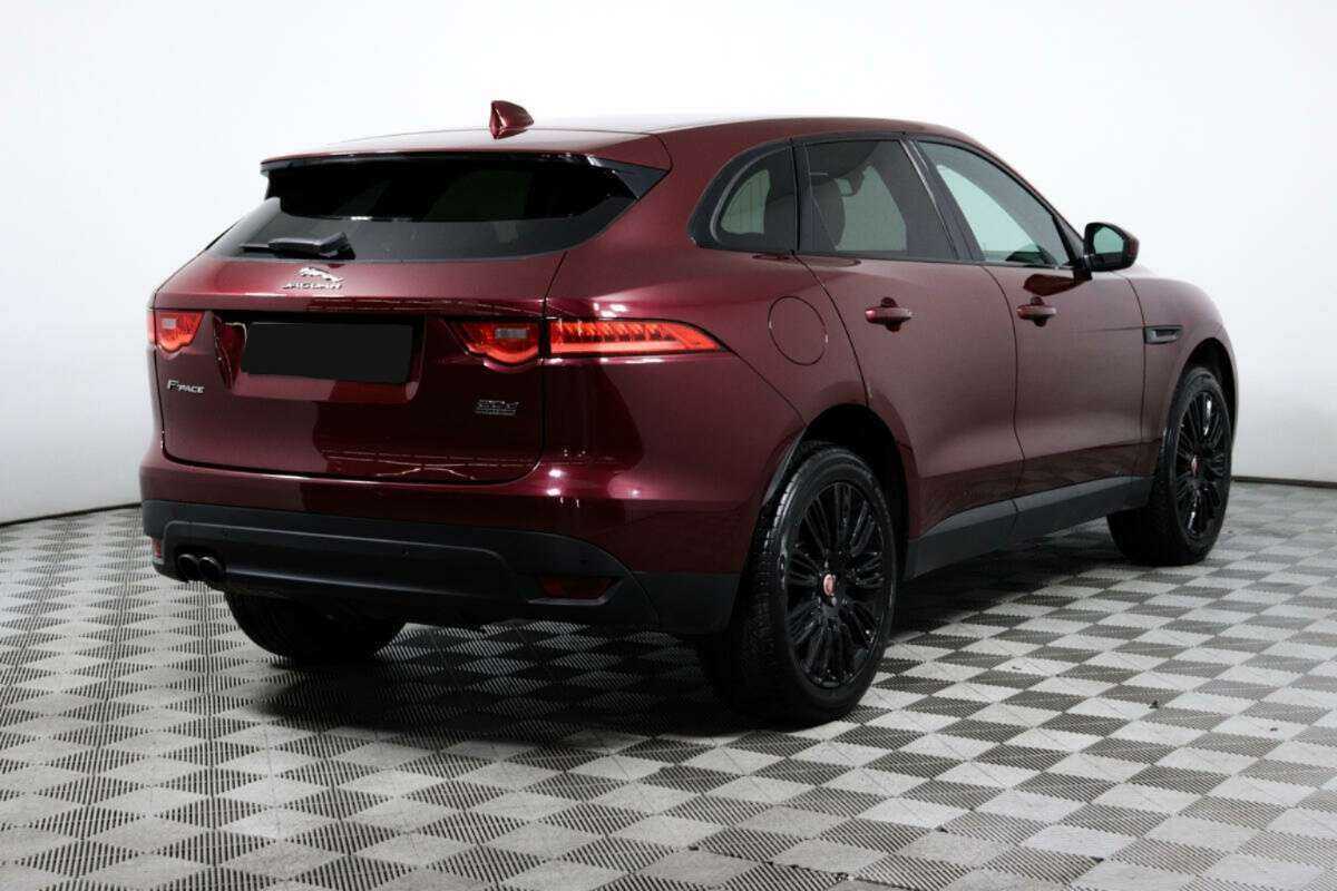 Купить Jaguar F-Pace с пробегом. Фото: #4