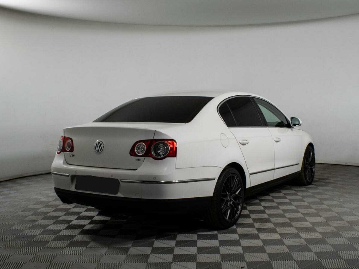 Купить Volkswagen Passat с пробегом. Фото: #4