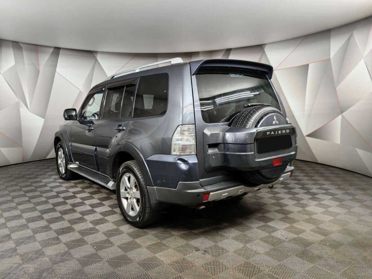 Купить Mitsubishi Pajero с пробегом. Фото: #3