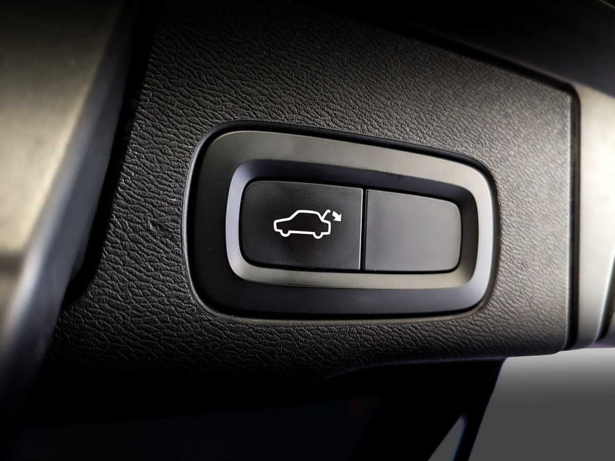 Купить Volvo XC60 с пробегом. Фото: #22