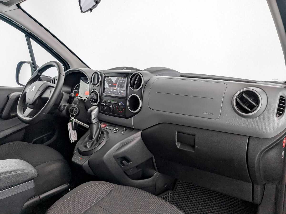Купить Peugeot Partner с пробегом. Фото: #8