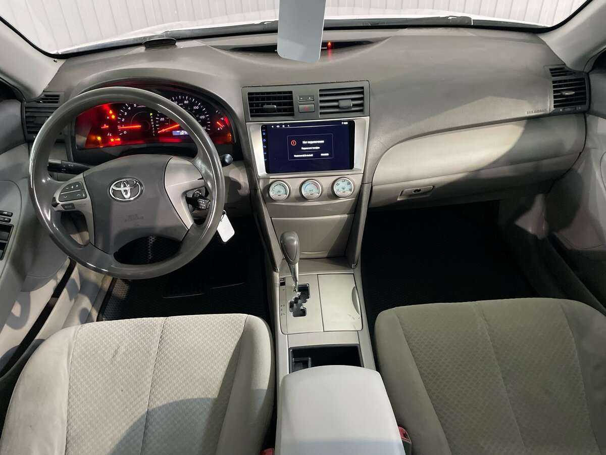 Купить Toyota Camry с пробегом. Фото: #9