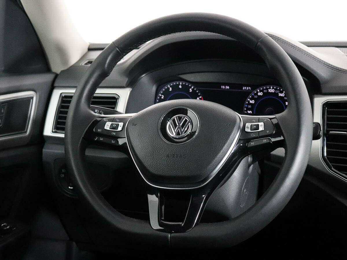 Купить Volkswagen Teramont с пробегом. Фото: #12