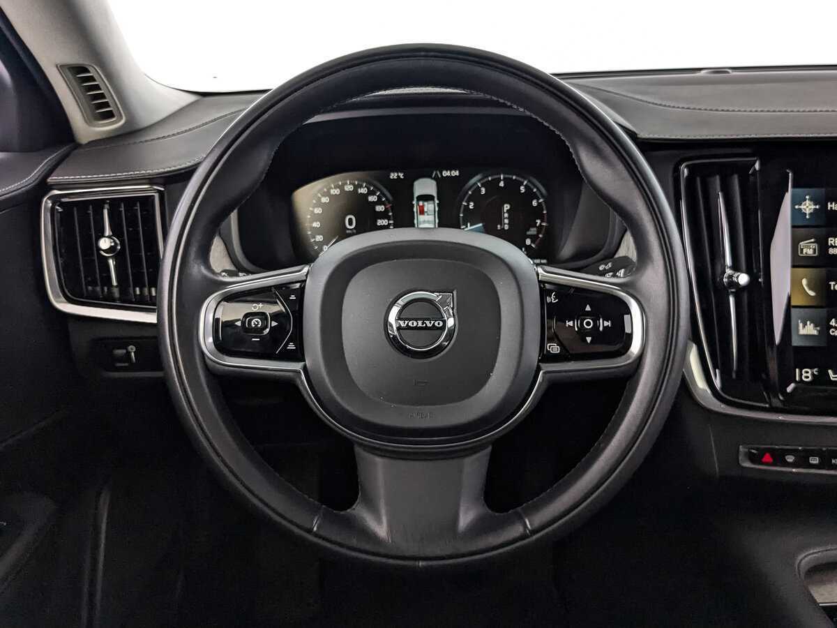 Купить Volvo S90 с пробегом. Фото: #16