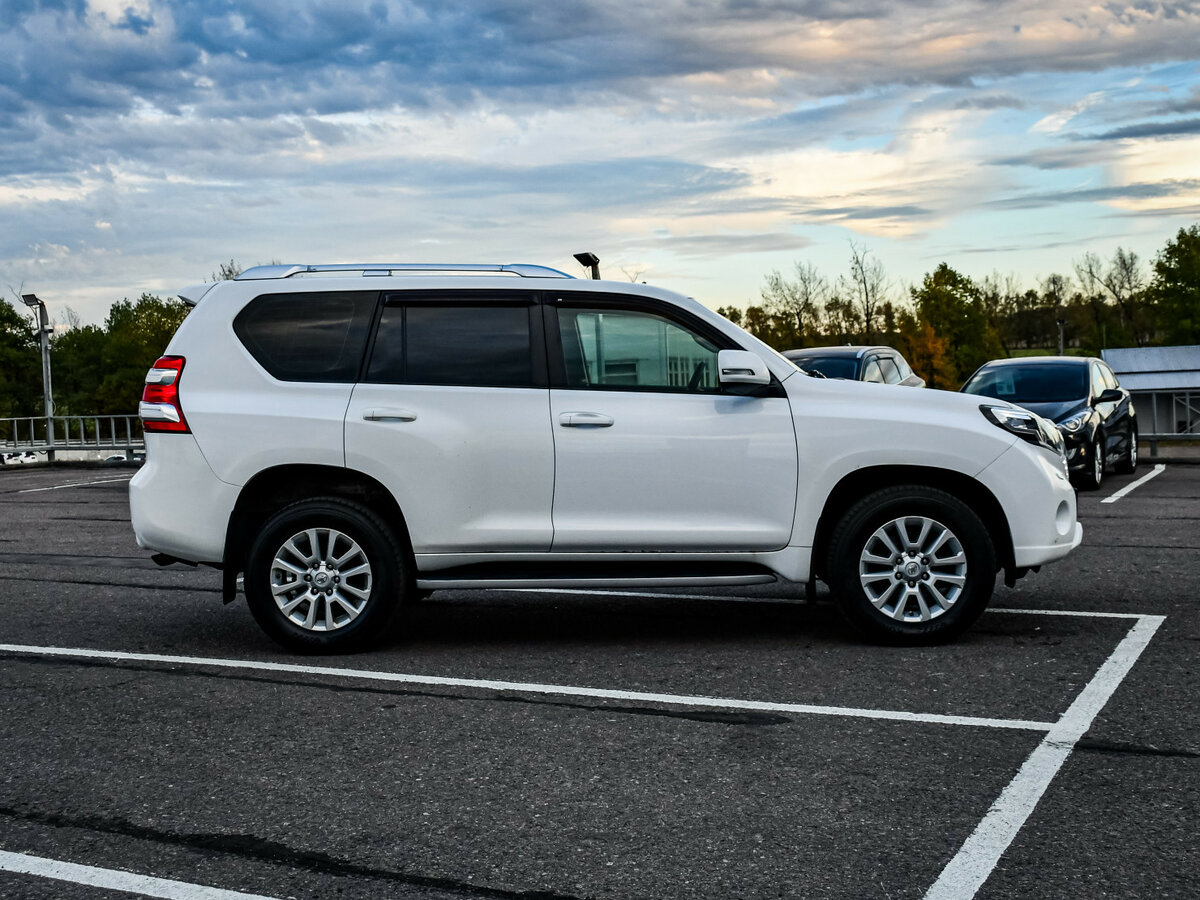 Купить Toyota Land Cruiser Prado с пробегом. Фото: #3