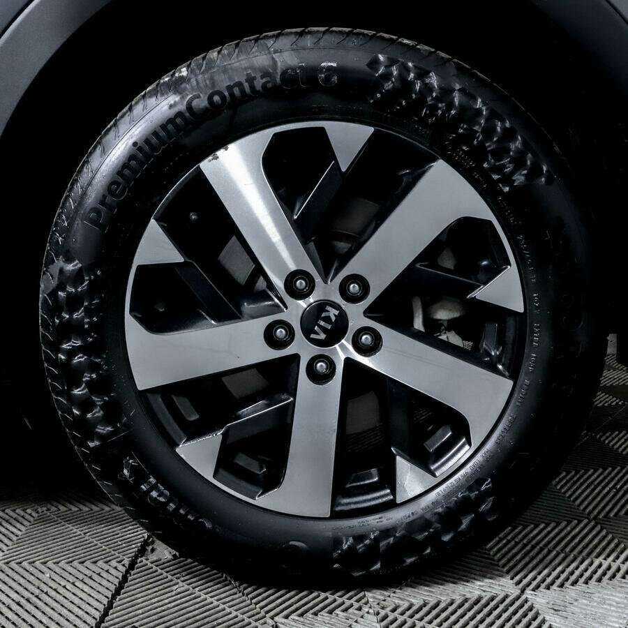 Купить Kia Sorento с пробегом. Фото: #15