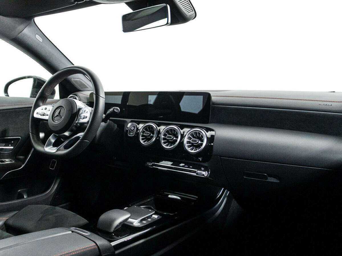 Купить Mercedes-Benz CLA с пробегом. Фото: #8