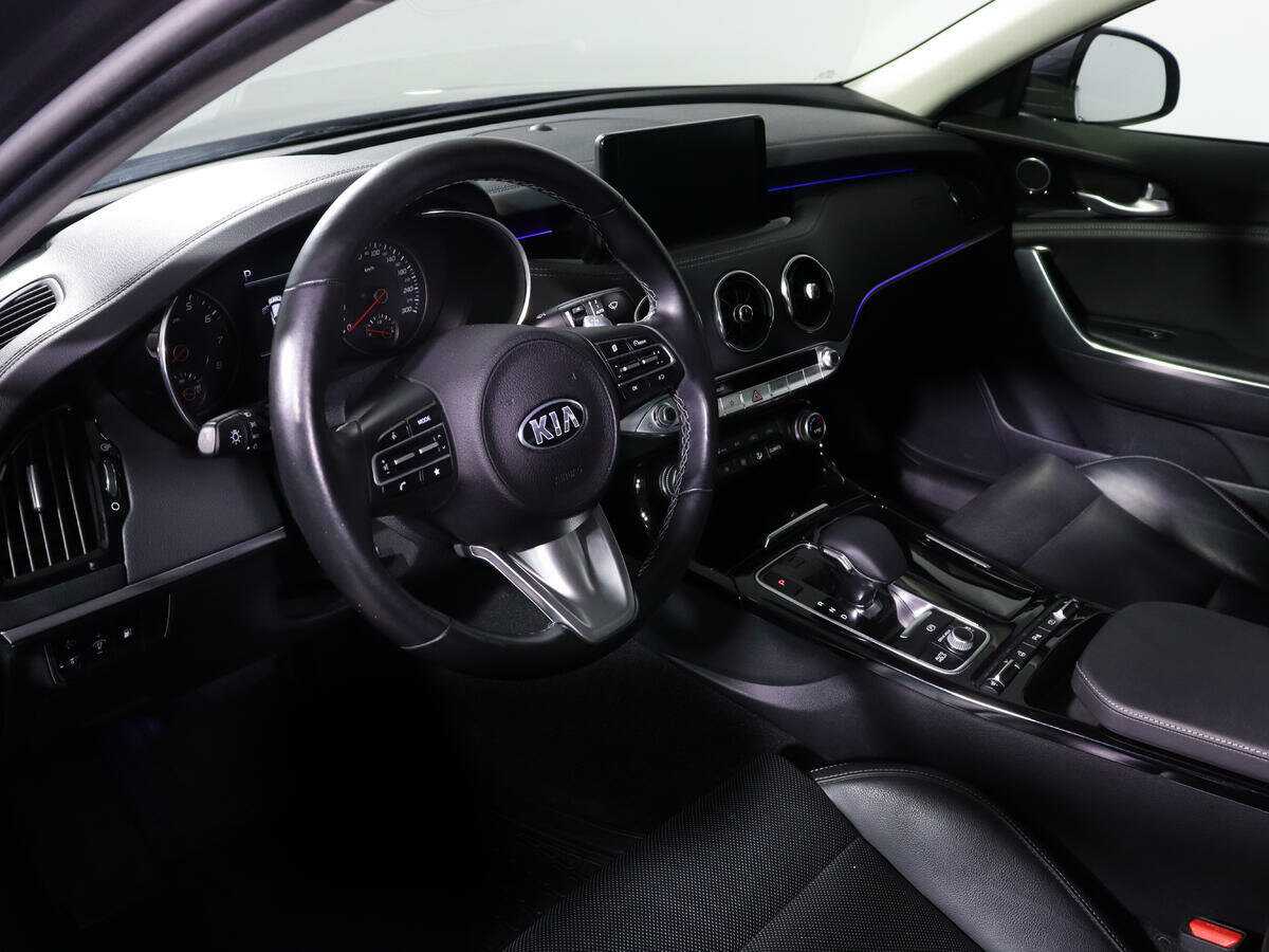 Купить Kia Stinger с пробегом. Фото: #13