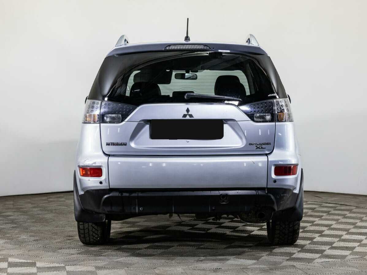 Купить Mitsubishi Outlander с пробегом. Фото: #4