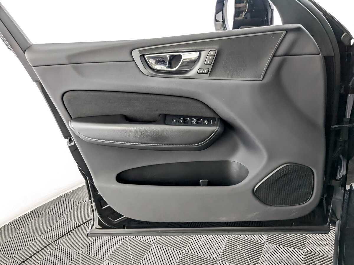 Купить Volvo XC60 с пробегом. Фото: #16