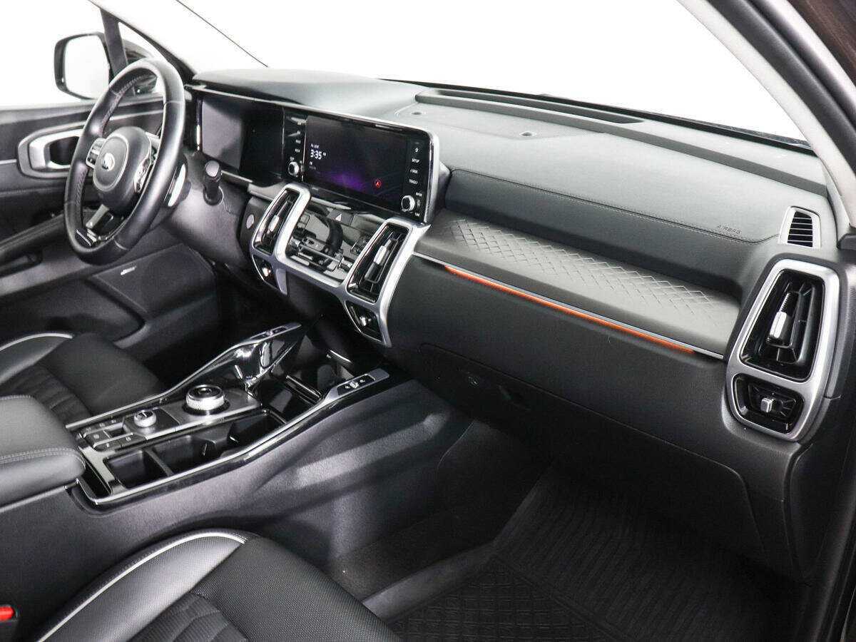 Купить Kia Sorento с пробегом. Фото: #9