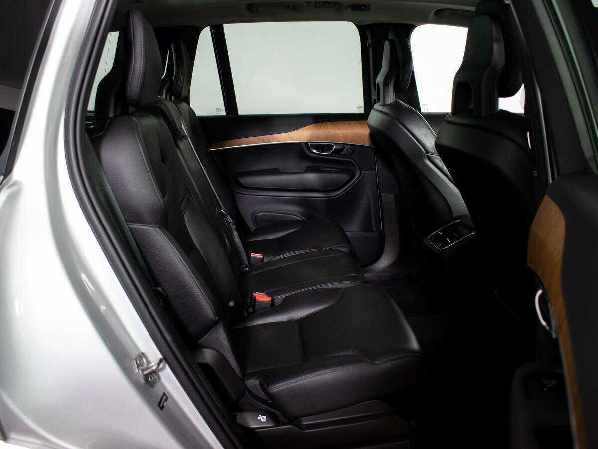 Купить Volvo XC90 с пробегом. Фото: #7