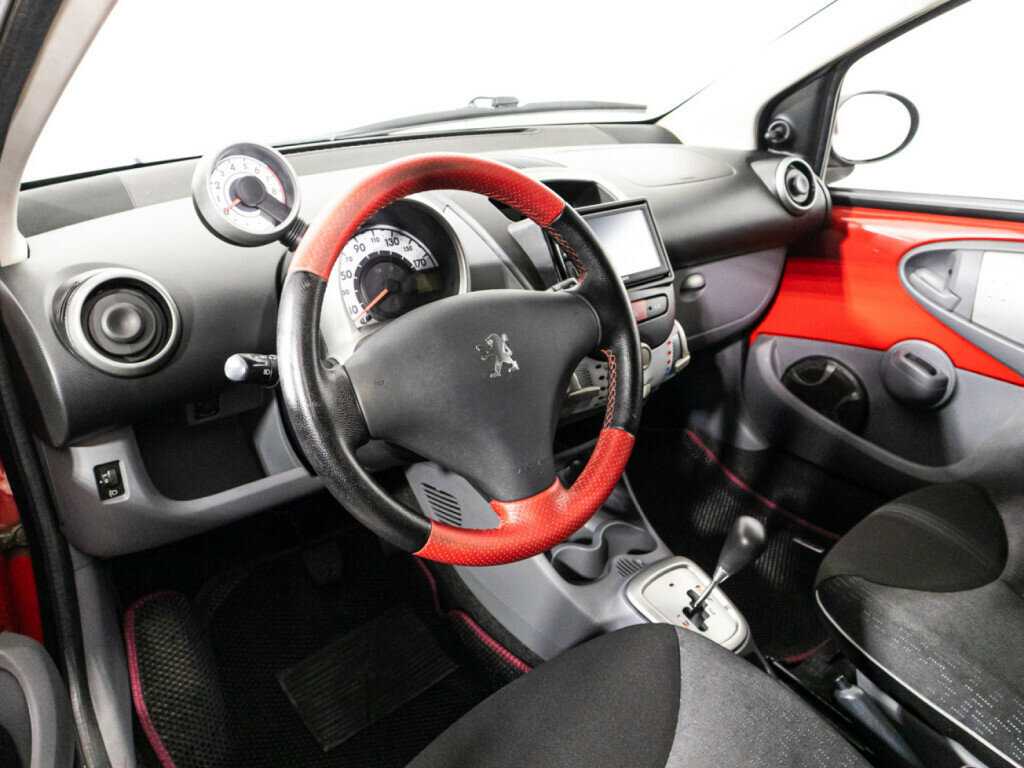 Купить Peugeot 107 с пробегом. Фото: #10