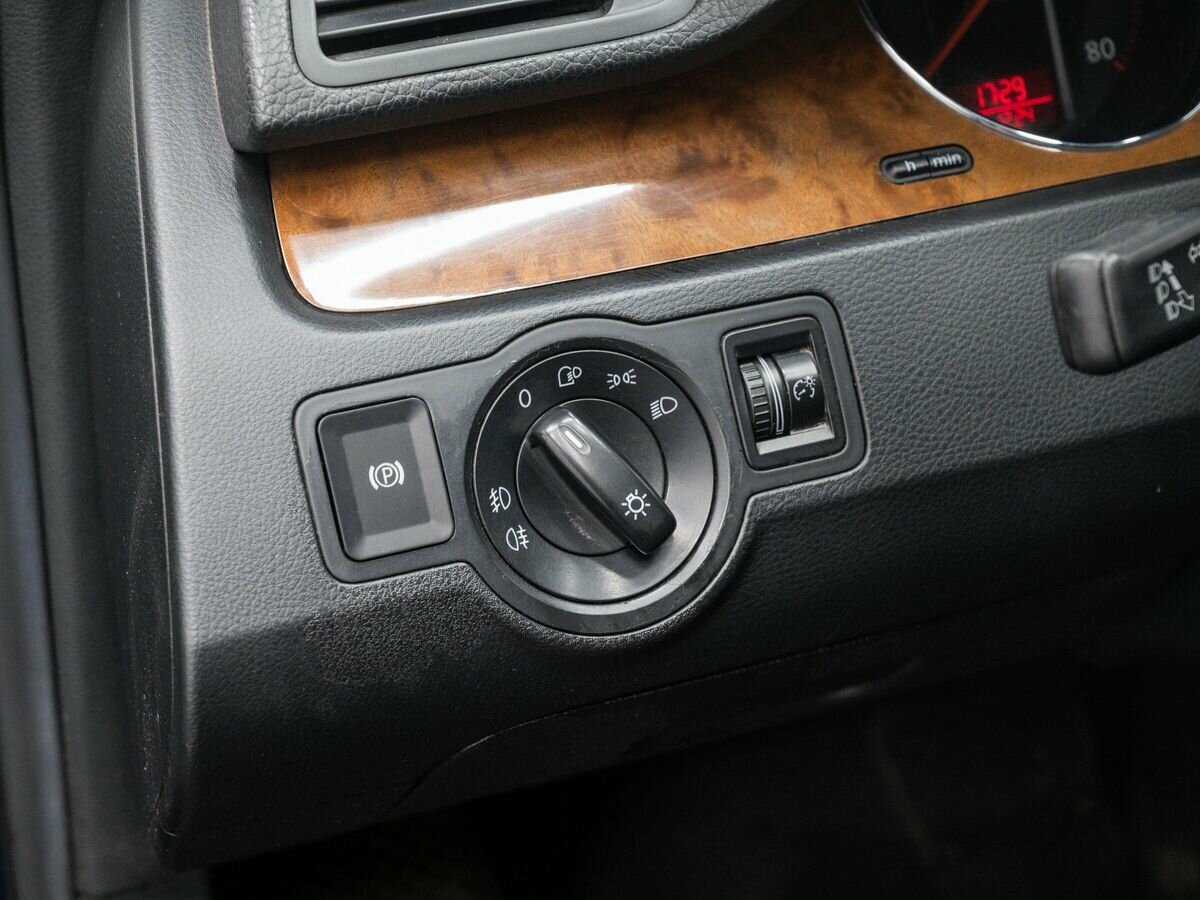 Купить Volkswagen Passat с пробегом. Фото: #14
